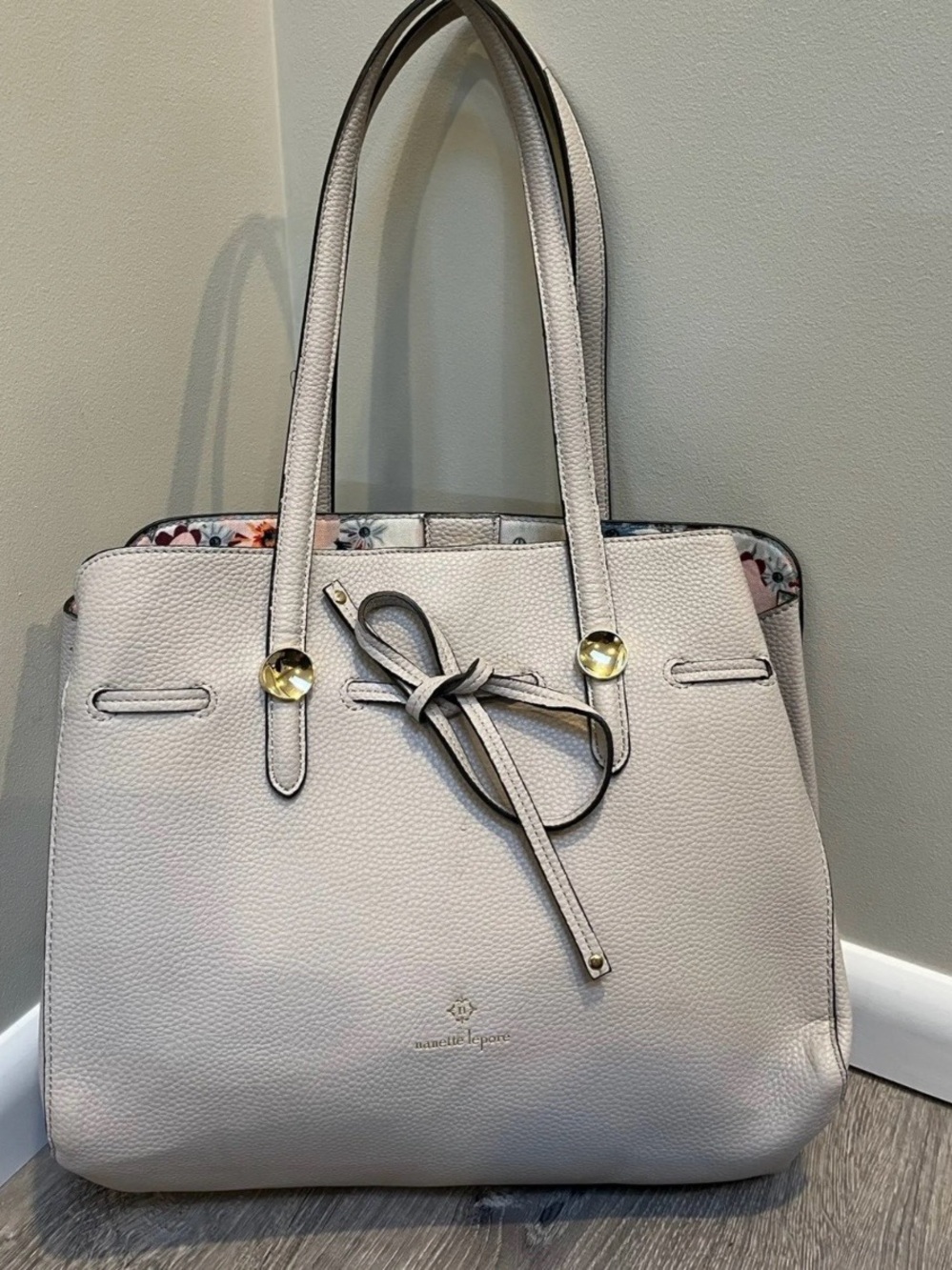 NWT Nannette Lepore Pebbled  veganLeather Tote Bag in